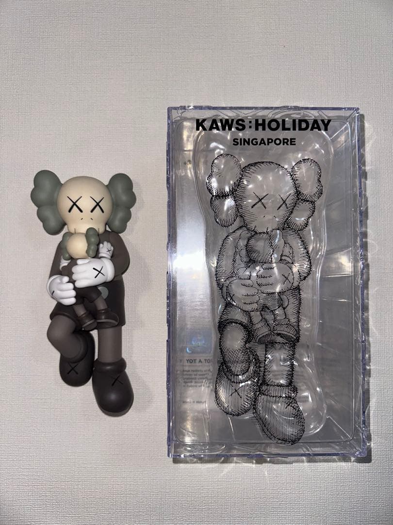 【値下げ済み】KAWS（カウズ） HOLIDAY SINGAPORE ブラウン