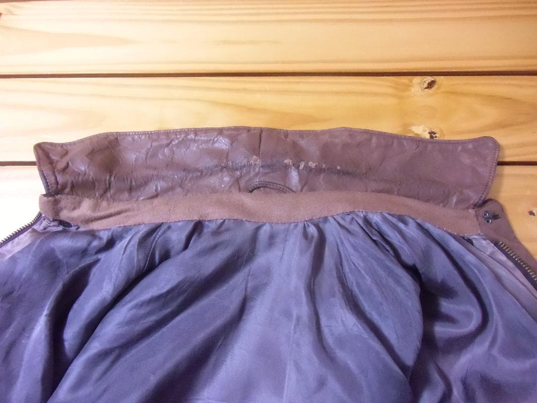 ★アメリカ軍＊Ａ２フライトジャケット＊茶革（ＣＯＰＹ/複製品）