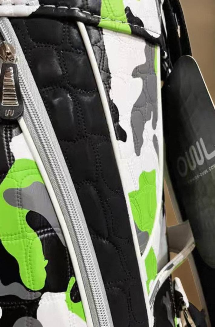 【新品未使用】　OUUL ワニ柄カモフラージュ ゴルフバッグGREEN