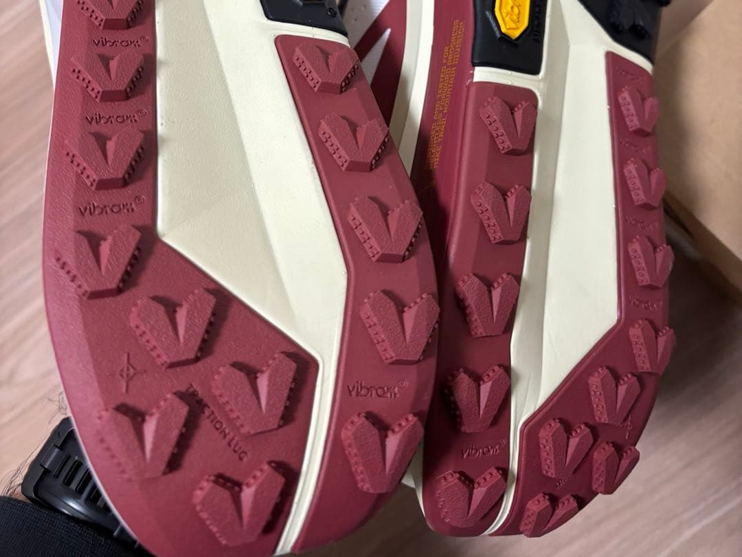 新品 NIKE ZEGAMA TRAIL 2 29cm ナイキ トレイル