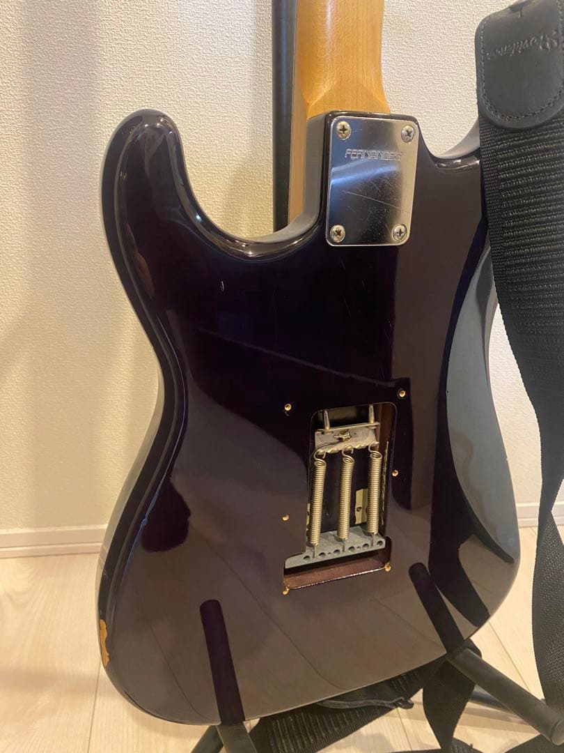 フェルナンデス エレキギター シースルーブラック