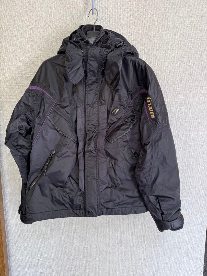 がまかつG-FAITH スーツ　M 中綿　上インナー付　フローティングベスト中古
