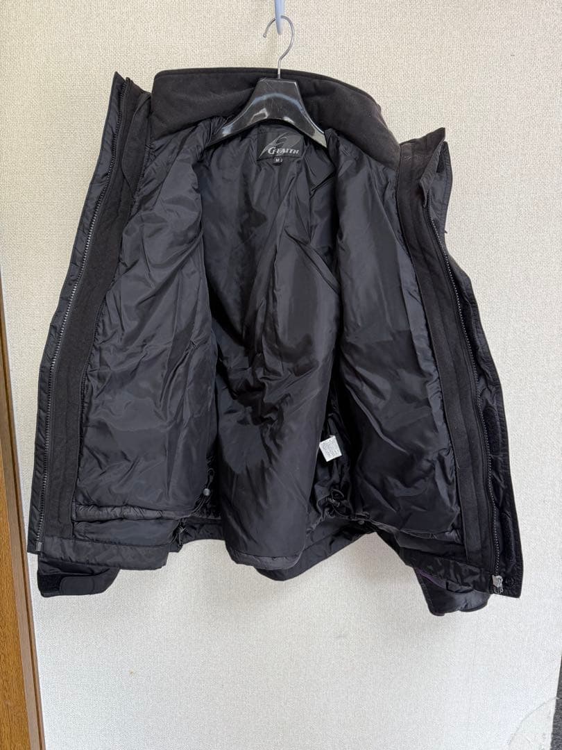 がまかつG-FAITH スーツ　M 中綿　上インナー付　フローティングベスト中古