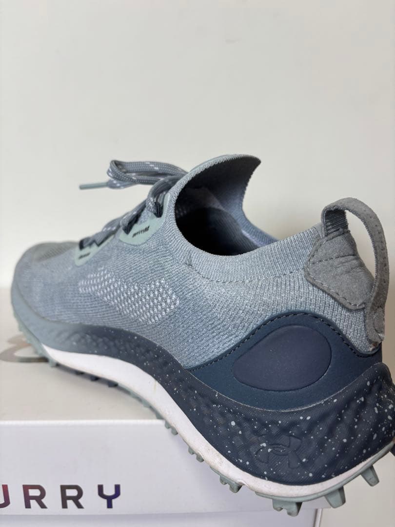 アンダーアーマー　ゴルフシューズ グレー