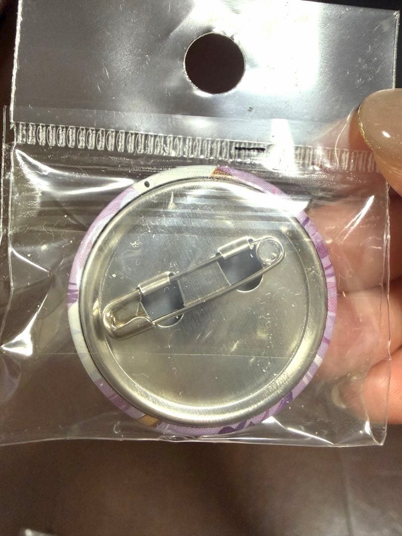 【非売品】ワンピース　缶バッチ　ルフィ　ニカ