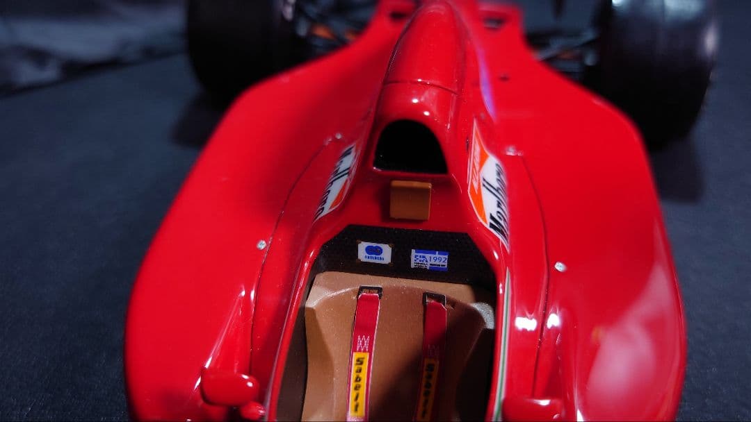 フジミ模型 1/20 フェラーリ F92AT 92年 N.ラリーニ 完成品