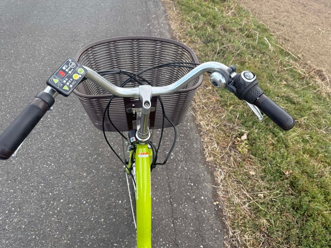 電動アシスト自転車 ライムグリーン