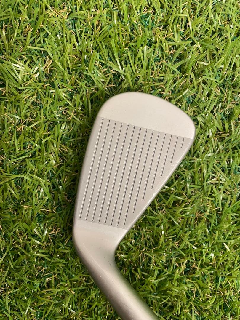 テーラーメイド　P790 7番　単品　アイアン　MCI-80Sカーボンシャフト