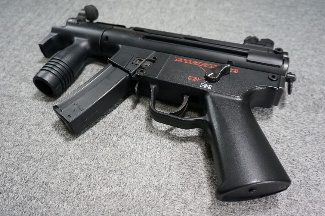 東京マルイ MP5 クルツ 初速92m/s カスタム品 18歳以上 ⑧