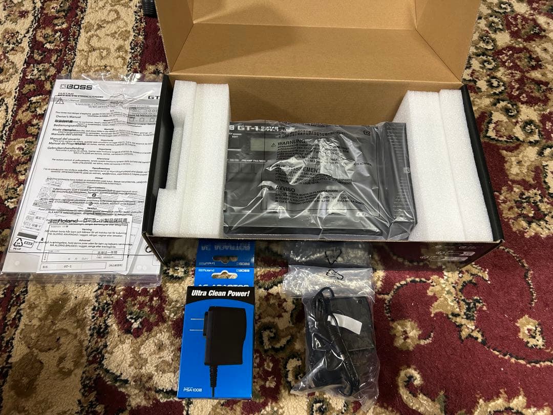 BOSS GT-1 アダプタ付き　美品　保障期間内