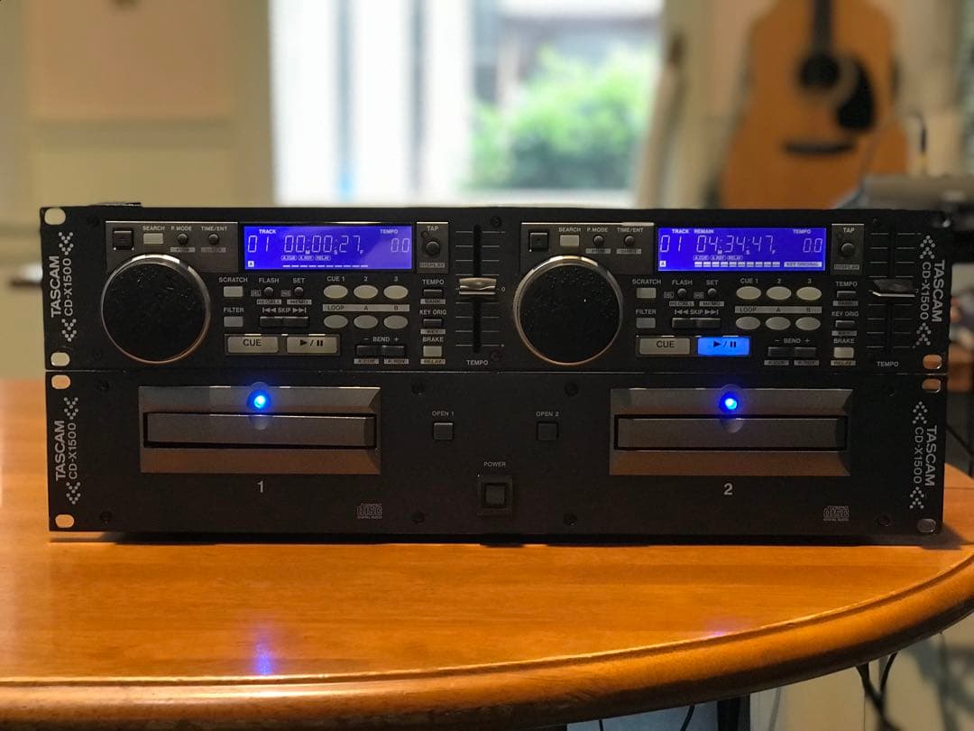 TASCAM CD-X1500デュアルCDプレーヤー