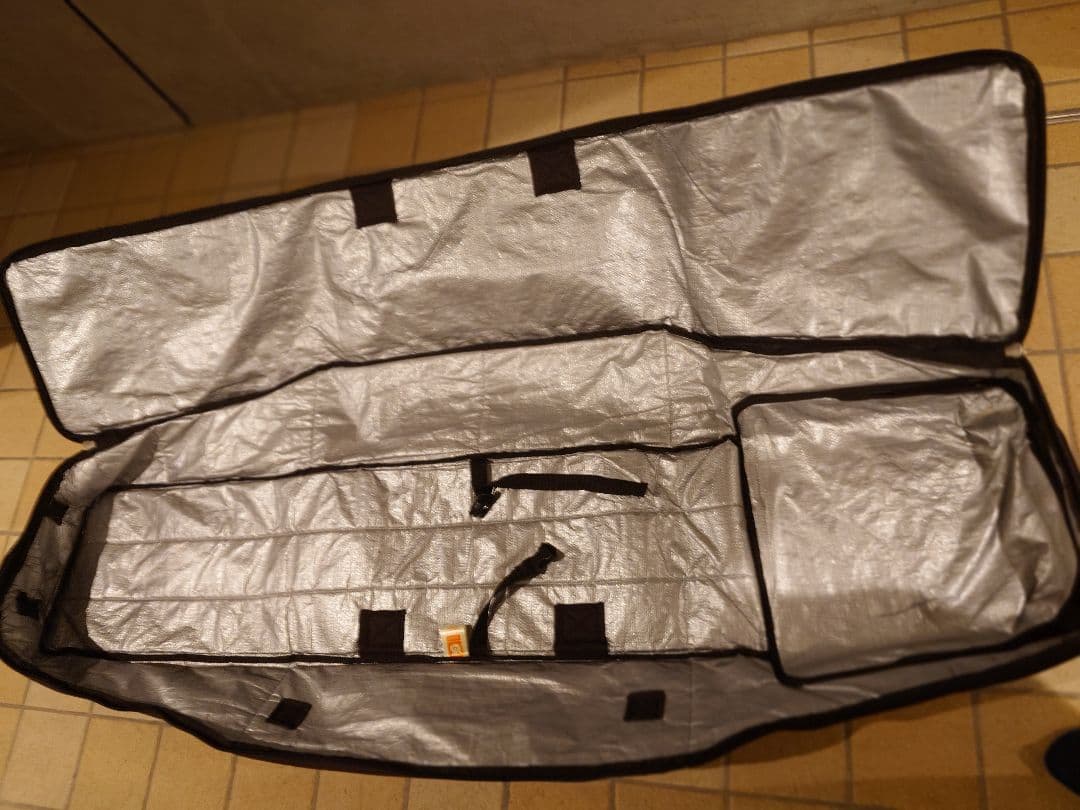 [中古]Burton スノーボードバッグ 黒 キャスター付き 156cm