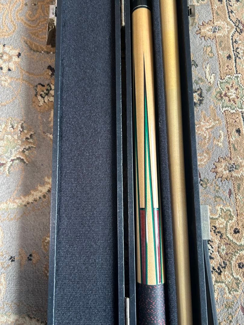 ルカシー　ビリヤードキュー（美品） Lucasi + Adam社ハードケース付