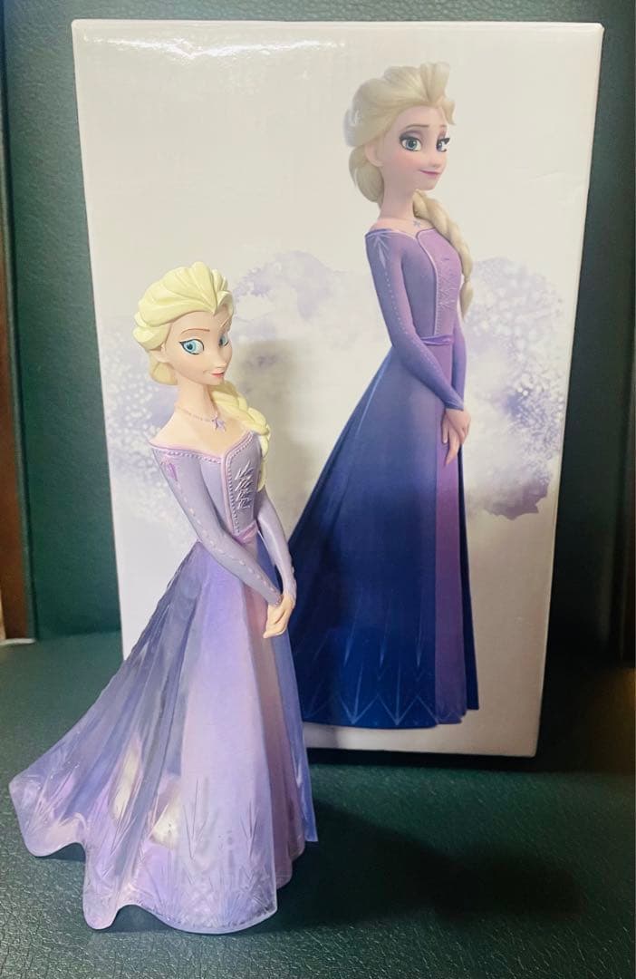 アナと雪の女王 エルサ ナイトドレス LEDライト ディズニーストア フィギュア