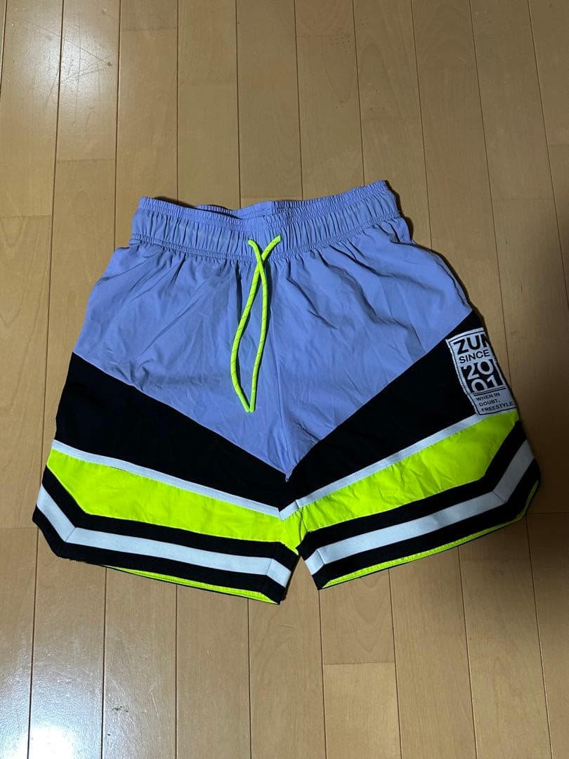 ZUMBA カラーブロックジャケットとショートパンツセット