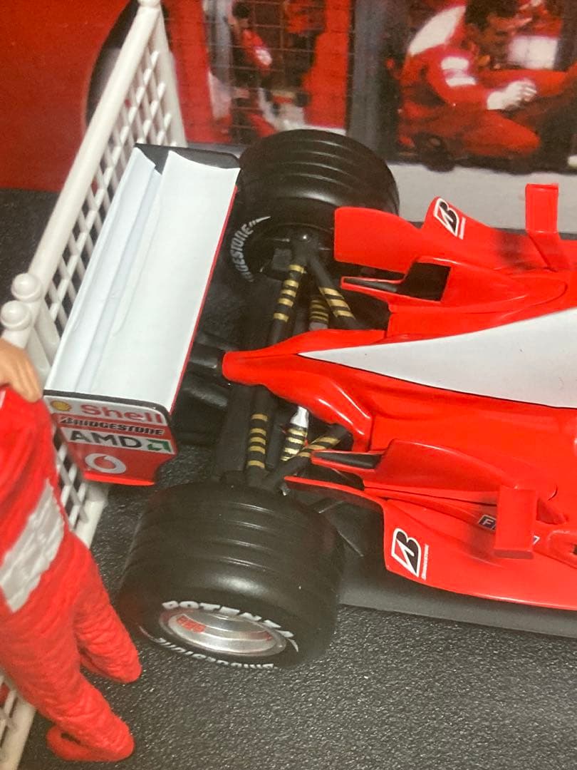 ホットウィール 1/18 フェラーリ ワールドチャンピオン2003 シューマッハ