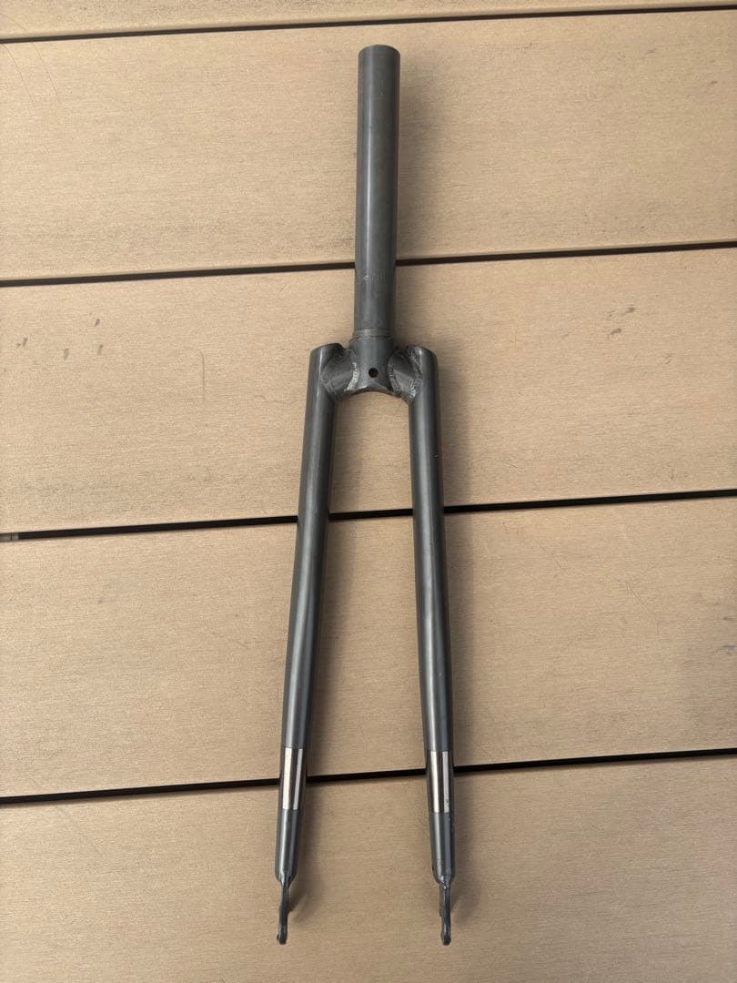 タイラントバイクス　レガシー　フロントフォーク