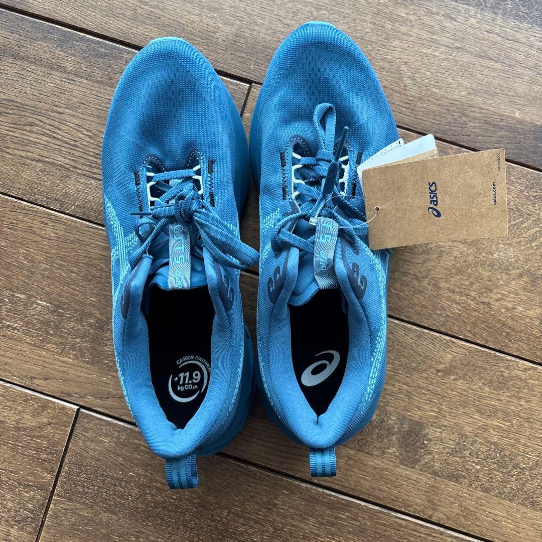 アシックス　ノバブラスト5 28センチ