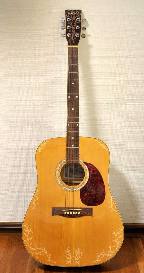 お店演出用に！★彫刻ギター「人目を引くためのオブジェ」　カフェラウンジや舞台に♪