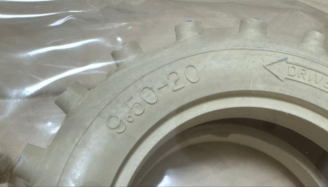 タミヤ　おまけ付き　希少　RC 当時物タイヤセット　ホワイト小鹿　ホットショット