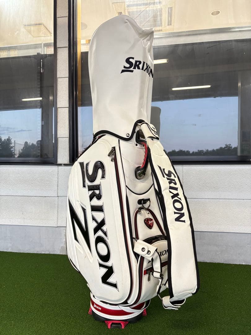 SRIXON Zシリーズ ツアー仕様キャディバッグ　ホワイト　中古品