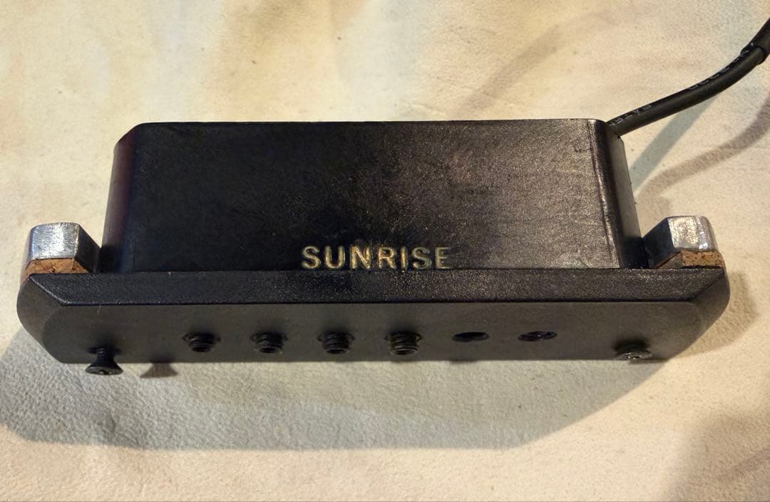 SUNRISE S-2 ピックアップ アルミ削り出しクランプ