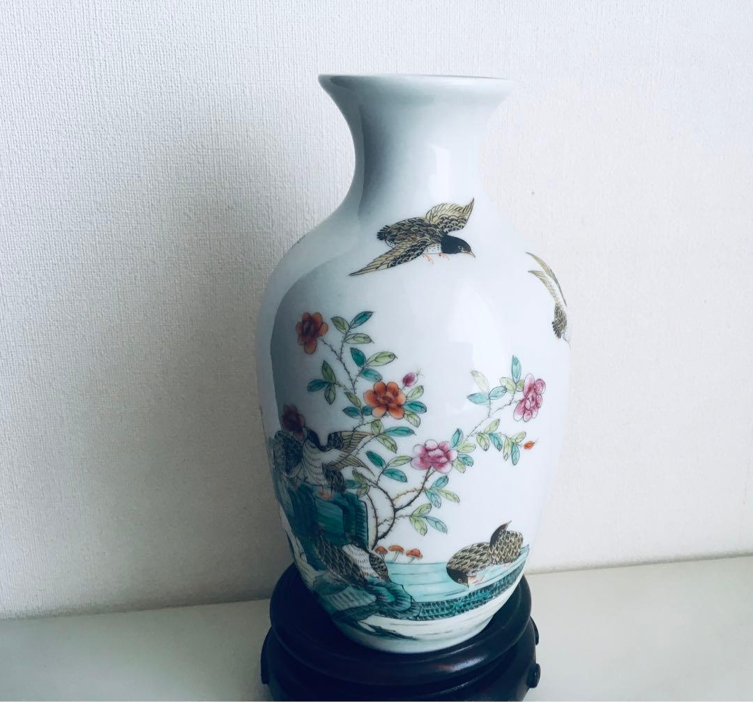 清朝乾隆宮廷琺琅彩竹菊鹌鹑图瓶 稀少芸術珍品 （上海博物館監製）