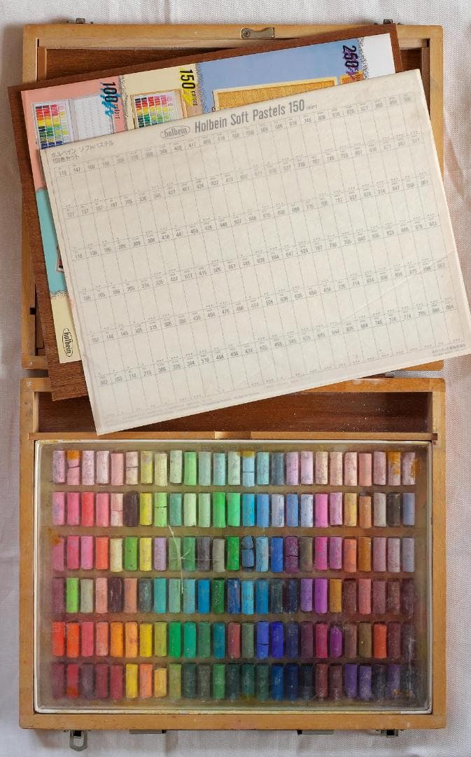ホルベイン ソフトパステル　150色セット　木箱