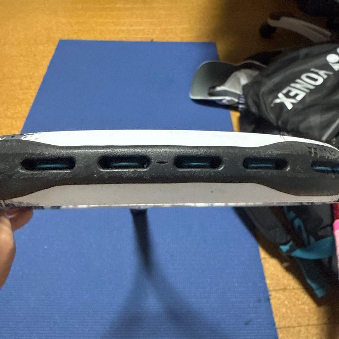 ヨネックス　ジオブレイク80v テニスラケット美品