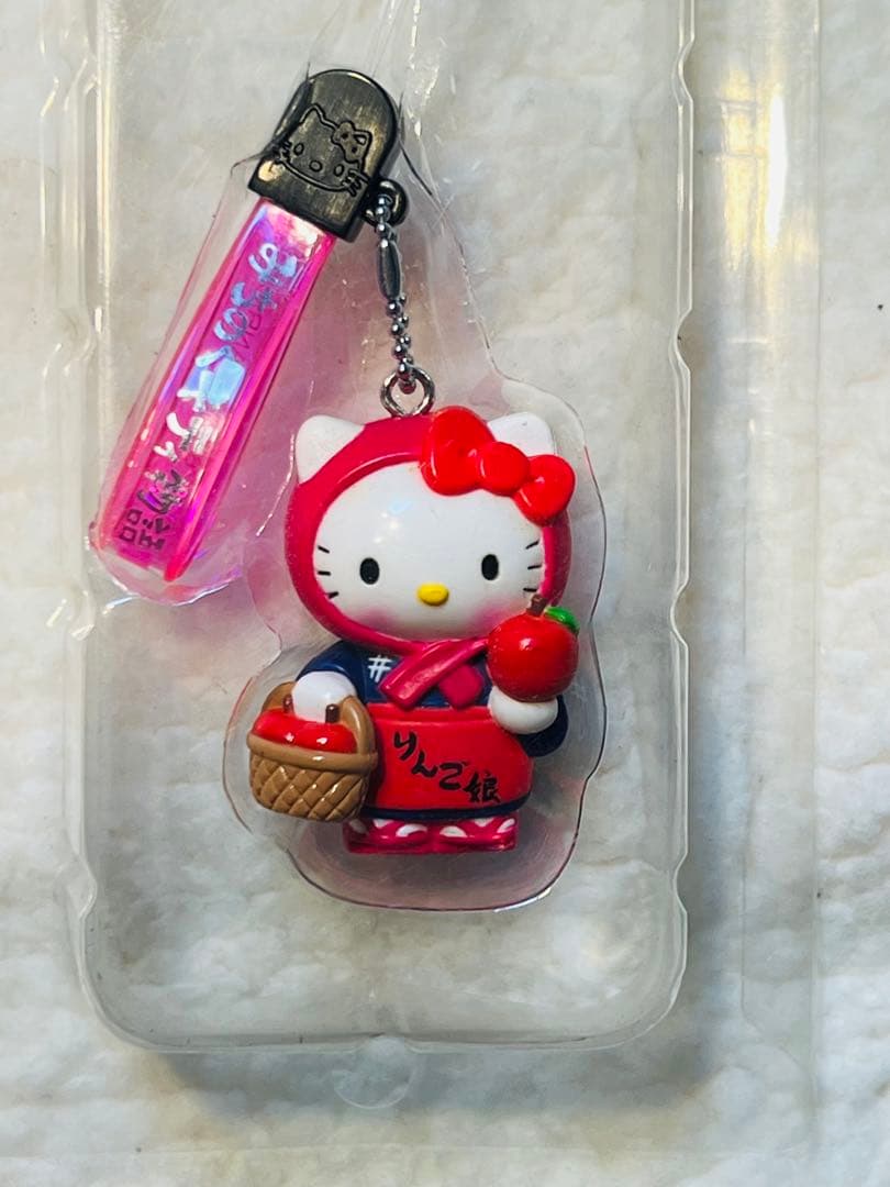 激レア！　サンリオ　2001 みちのくキティ物語　 りんご娘　ストラップ