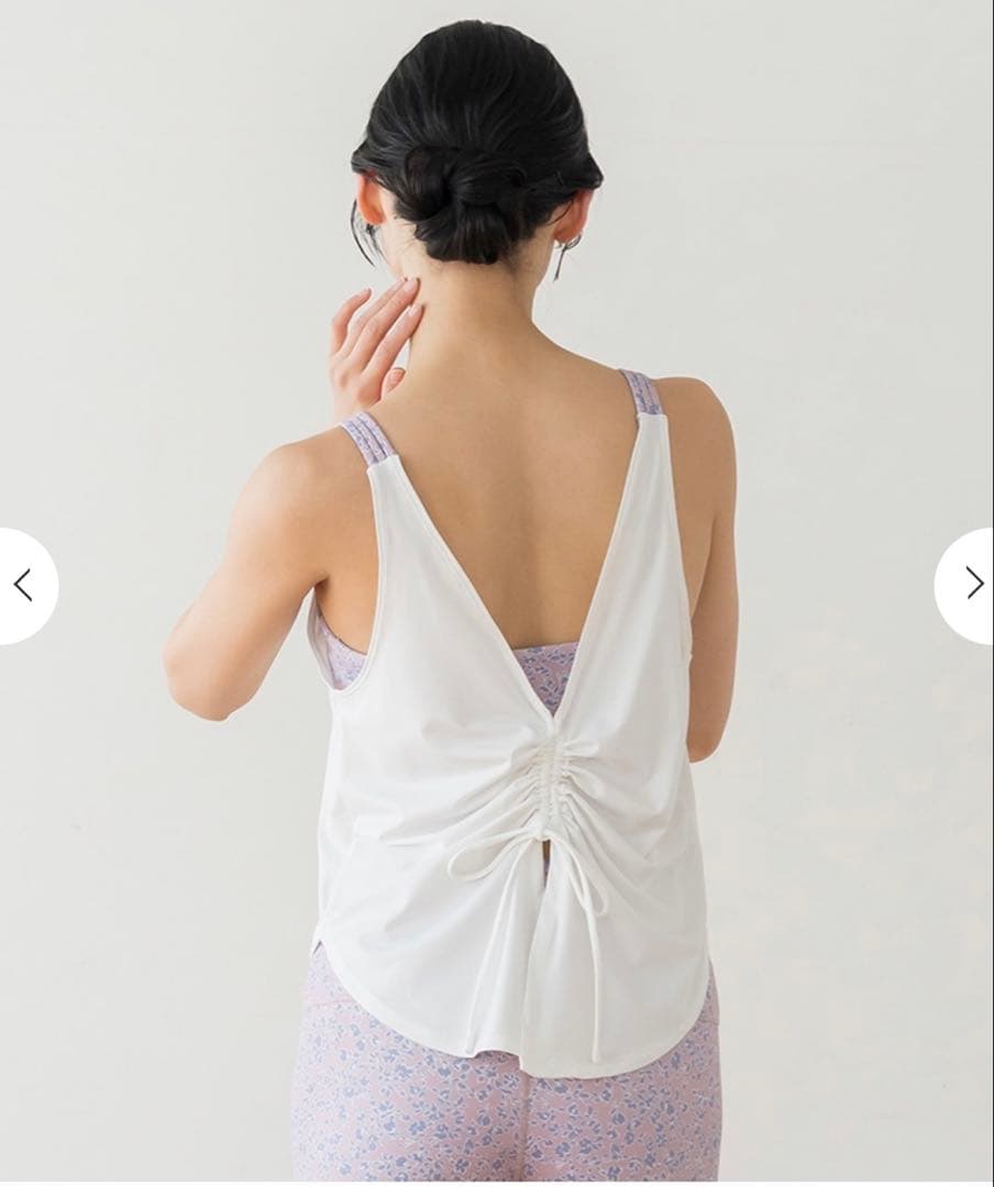 【SUKALA】ノスタルジックフラワープリントカバータンクトップ　Ｍサイズ