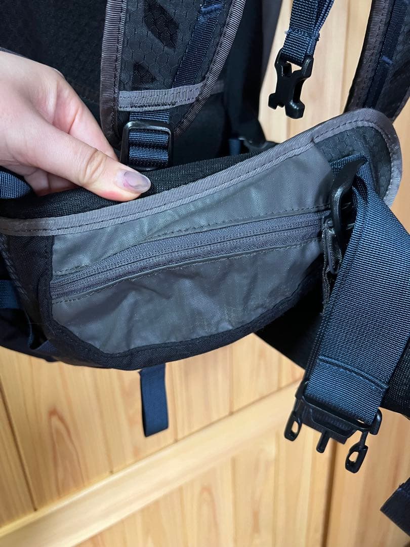 Burton ［ak］インクライン 20Lバックパック