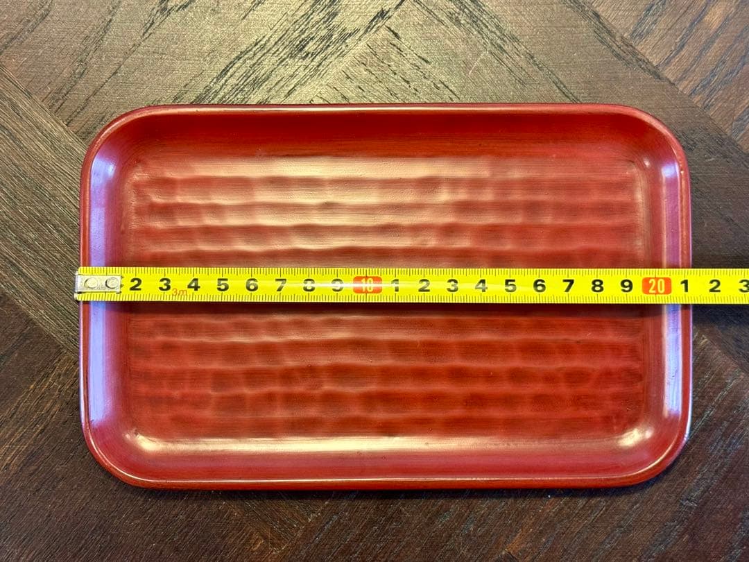 【新品】宮内省ご用品製作 博古堂 鎌倉彫 漆塗り角盆 銘あり 21×13.5cm