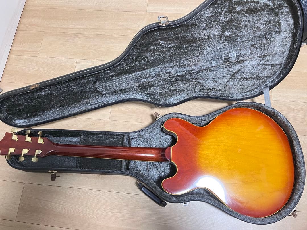 Maison セミアコ ES-335タイプ ハードケース付き