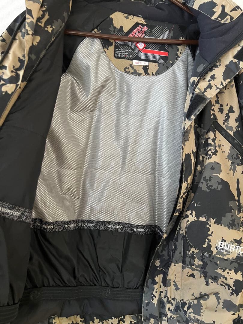 Burton スノーボードウェア　メンズ　迷彩柄