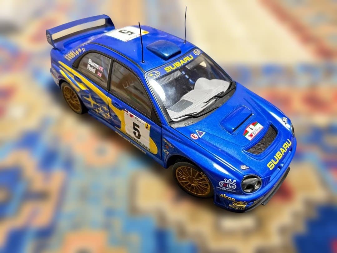 オートアート 1/18 スバル インプレッサ WRC 2001 MOTUL#5