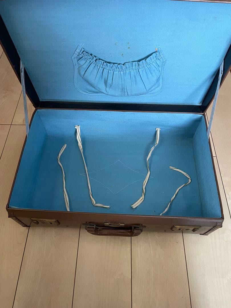 昭和レトロ ヴィンテージ トランク 本革調 内装ブルー 古道具