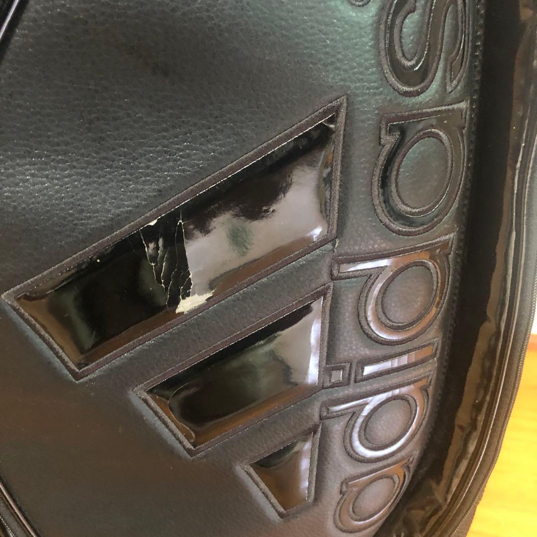 adidasアディダス キャディバッグ ブラック　フード付き