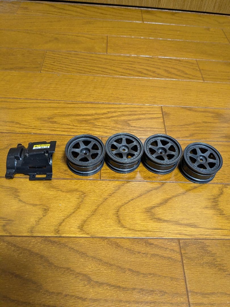 タミヤ　ポルシェボディ　TT-02　ホビーウイングESC ブラシレスモーター