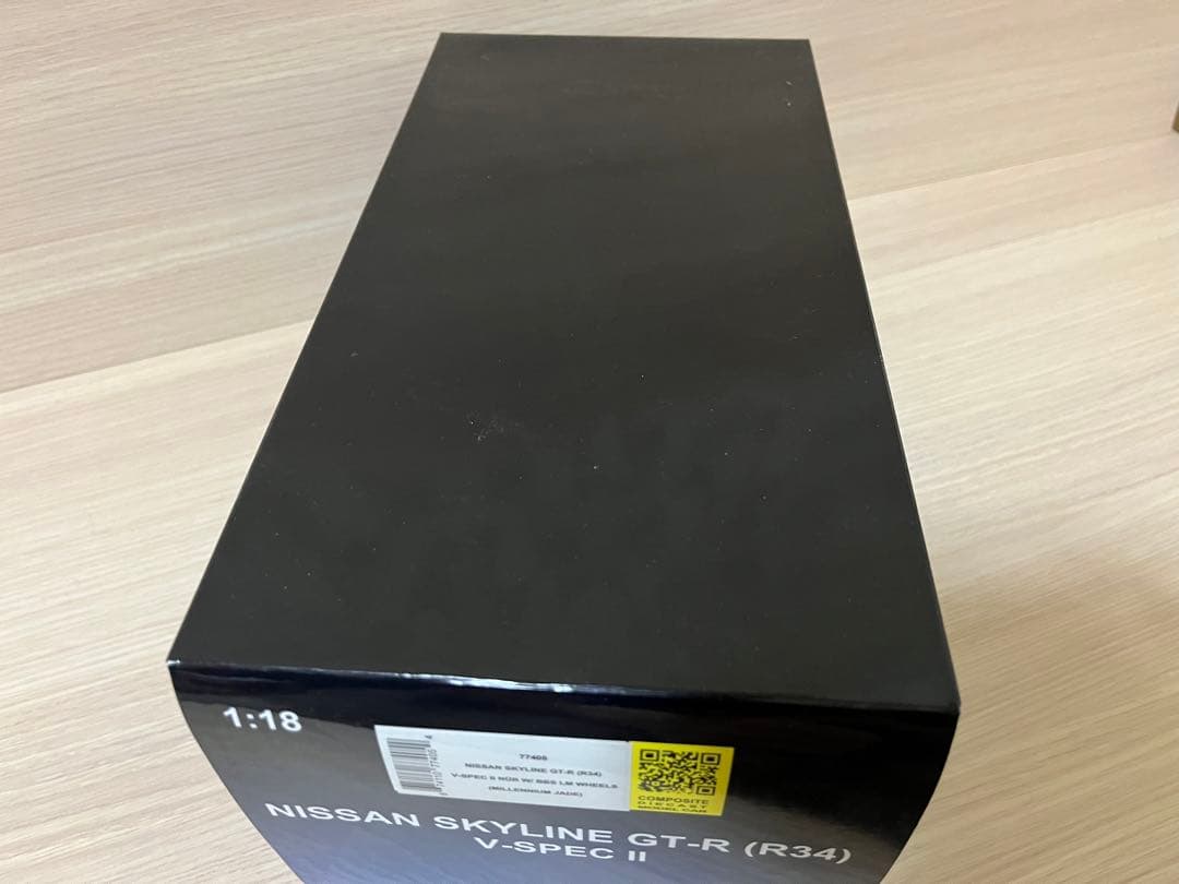 ミニカー NISSAN SKYLINE GT-R (R34) V-SPEC II