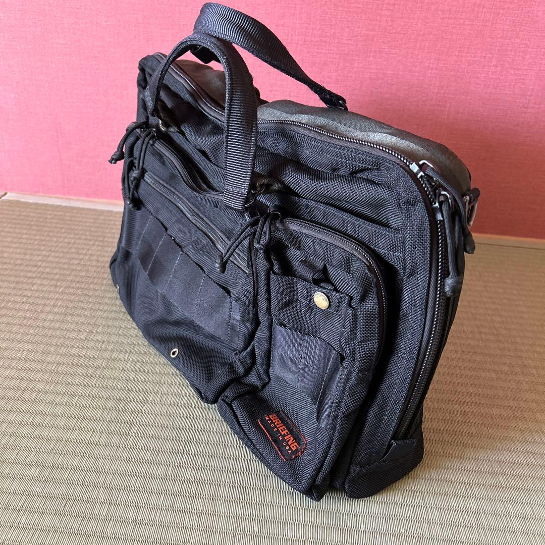 BRIEFING A4ライナー