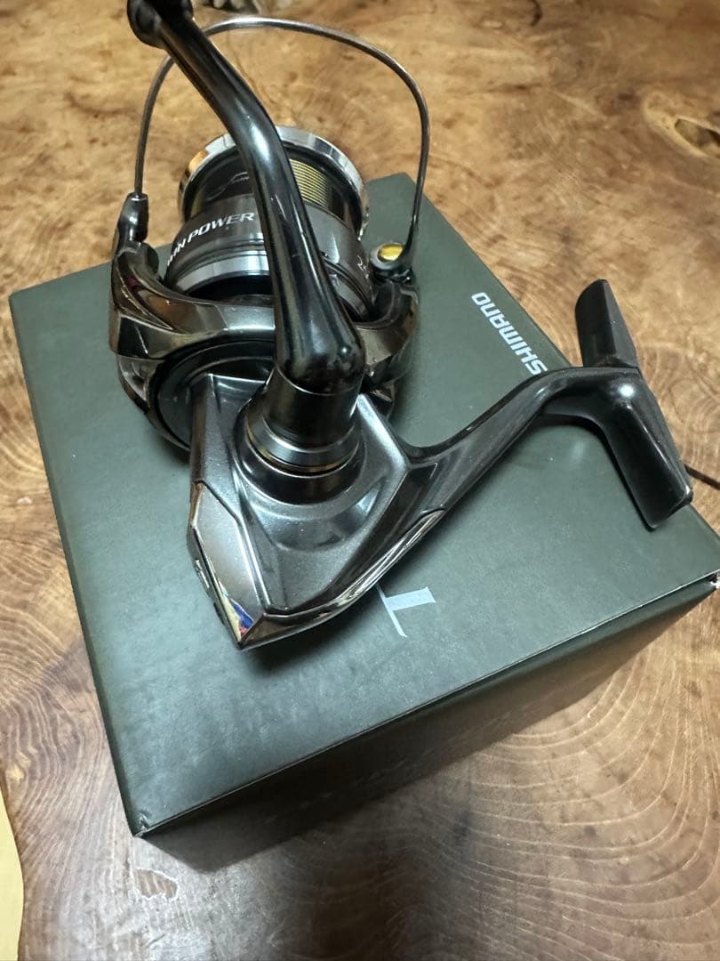 普*す様 SHIMANO 24 ツインパワー 2500SHG
