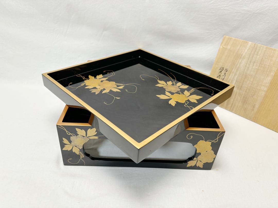 ほぼ未使用 茶道具 輪島塗 金彩花蒔絵 重台 四方盆 木製黒真塗 能登国輪島共箱