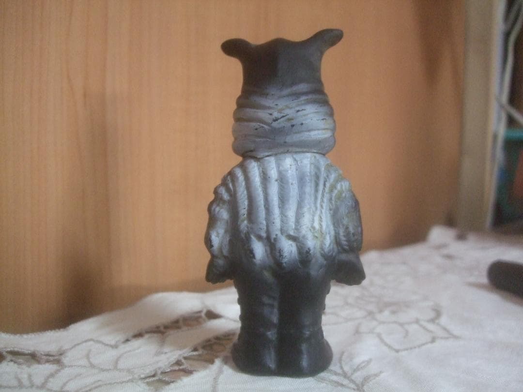 サ*だ様 ウルトラ怪獣　ソフビ　ペガッサ星人　円谷プロの刻印