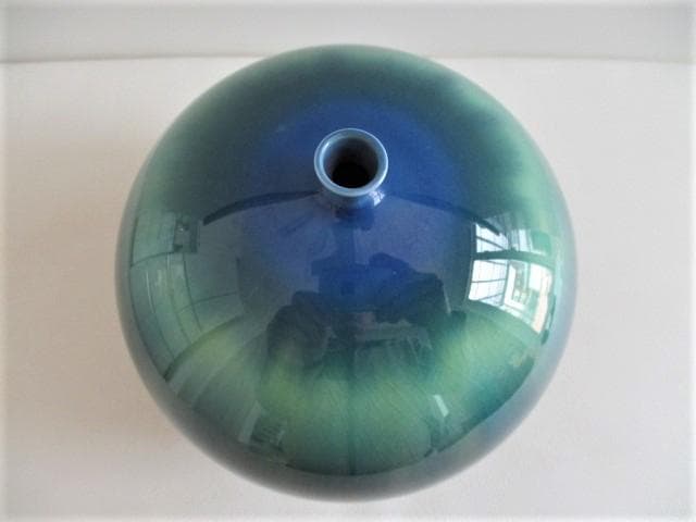 人間国宝　三代徳田八十吉　晩年作　耀彩壷　真作保証品