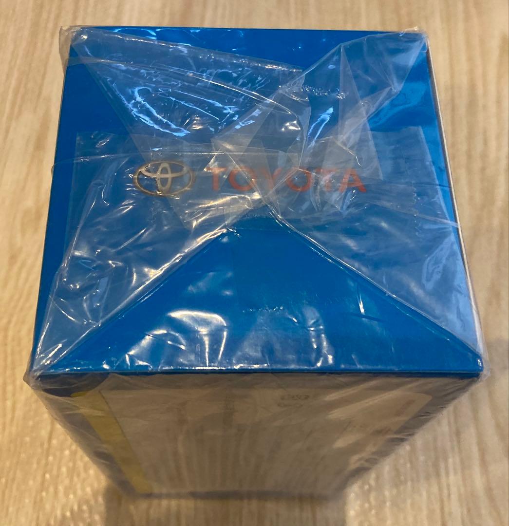 トヨタ プリウス ミニカー　ホワイトパール