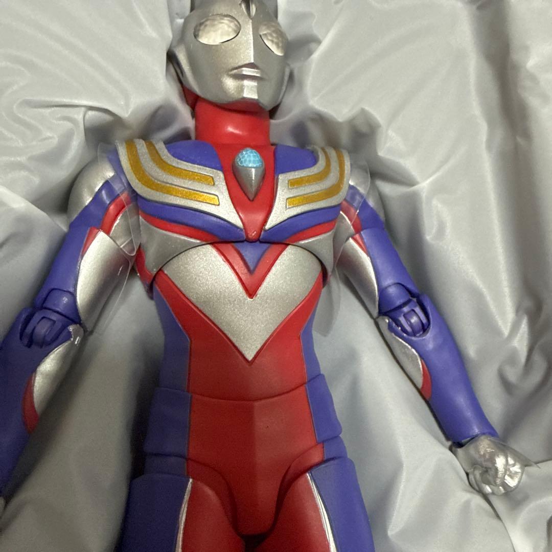 【最終値下げ】S.H.Figuarts 真骨彫　ウルトラマンティガ　マルチタイプ