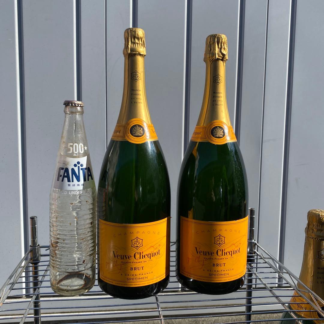 ヴーヴ・クリコ・ブリュット カラ瓶セット