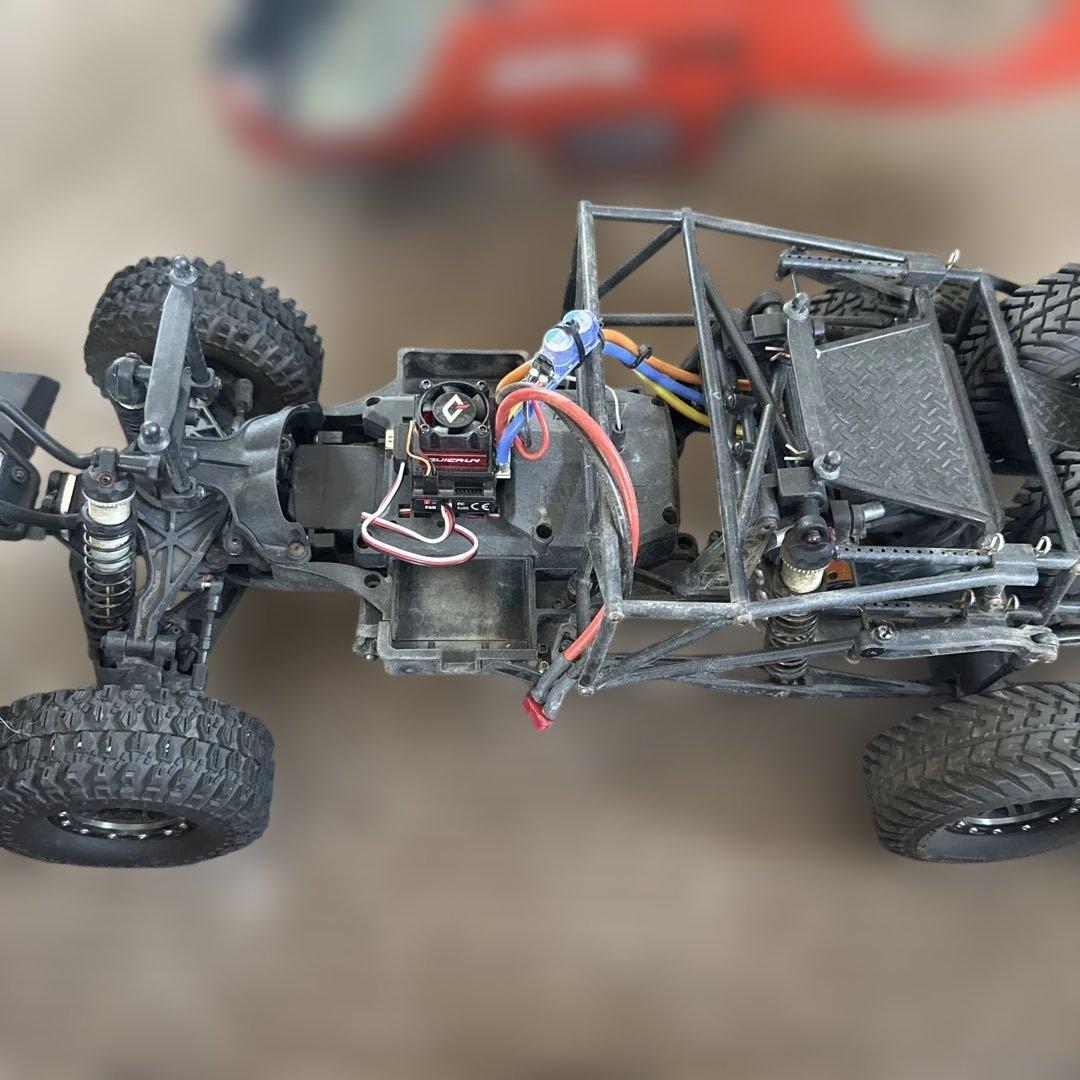 r*o様 KYOSHO Outlaw Rampage 赤 RCカー