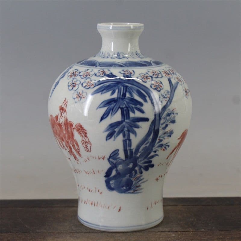 清康煕青花釉里紅三羊開泰梅瓶 景徳鎮 陶磁器 装飾品 現代工芸品 美術品 置物